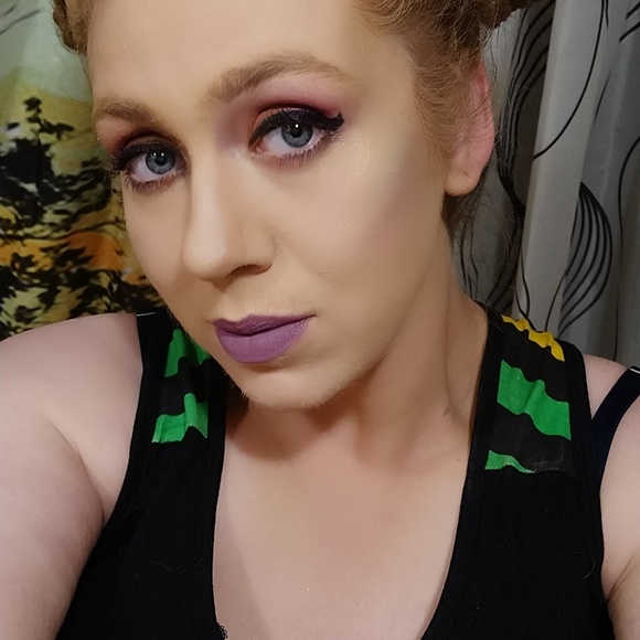 Meet your Posher, Sierra - Picture 4 of 4